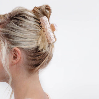 Eco-Friendly Marble Claw Clip - Blonde